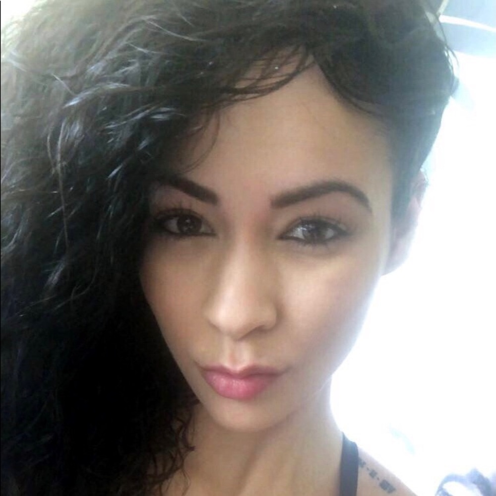 Meet your Posher, Amanda